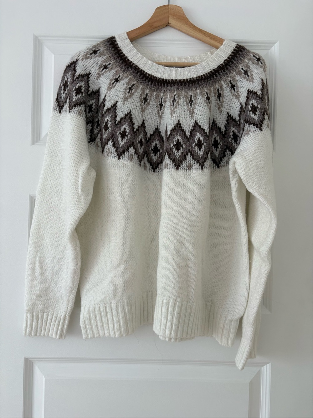 Old Navy Cream Fair Isle Yoke Crewneck Sweater